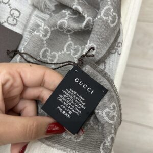Sciarpa Gucci in lana - immagine 2