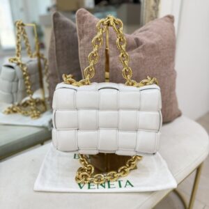 Padded chunky chain bottega veneta - immagine 3