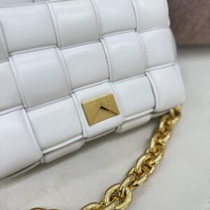 Padded chunky chain bottega veneta - immagine 8