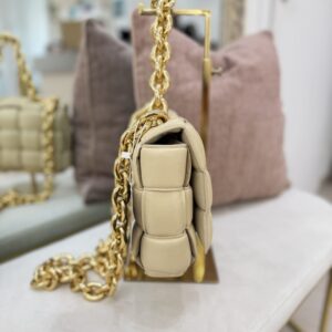 Padded chunky chain bottega veneta - immagine 4
