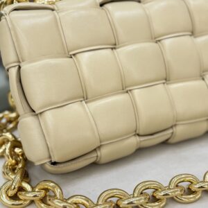 Padded chunky chain bottega veneta - immagine 7