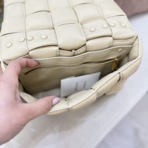 Padded chunky chain bottega veneta - immagine 12